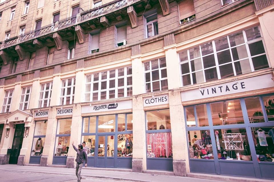 Image of Retrock Designer Vintage Store on Seeker
