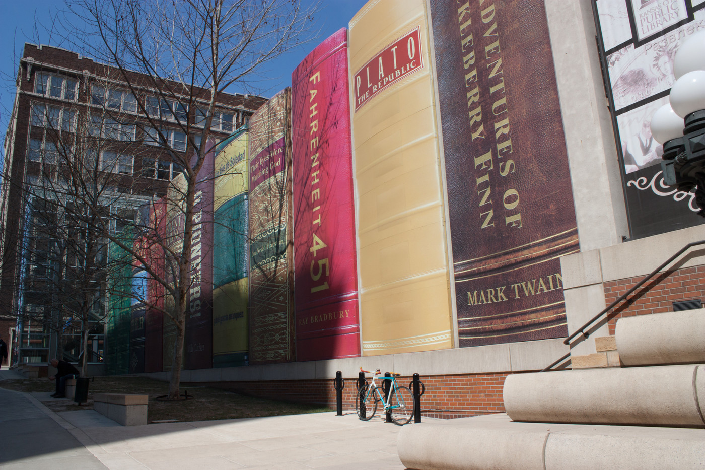 Community Bookshelf & Library Parking (Map, Images and Tips) Seeker