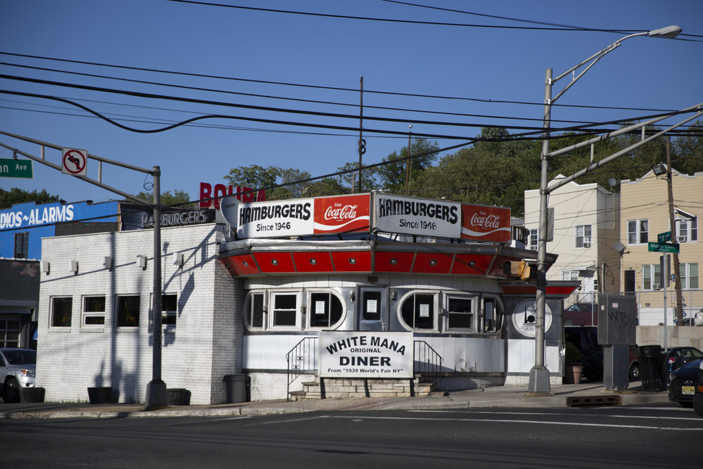 Image of White Mana Diner on Seeker