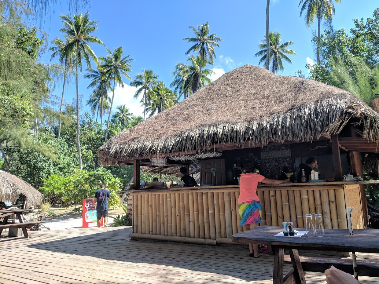 Coco beach Moorea Seeker