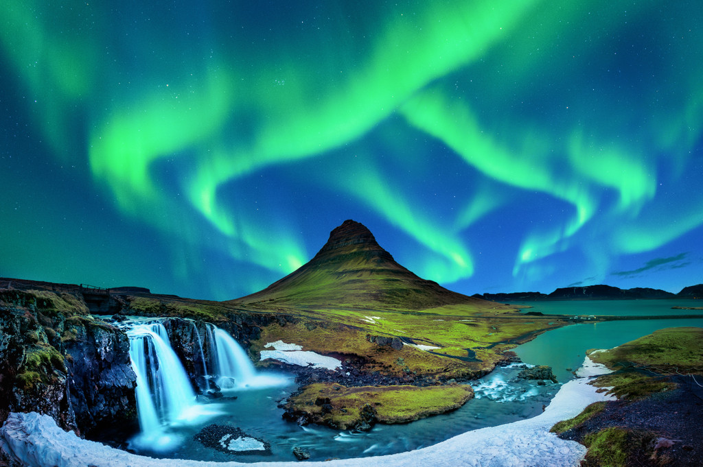 Image of Kirkjufell on Seeker