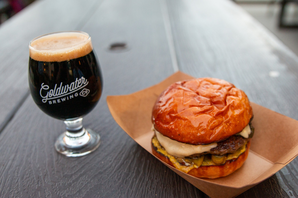 Image of Goldwater Longbow on Seeker