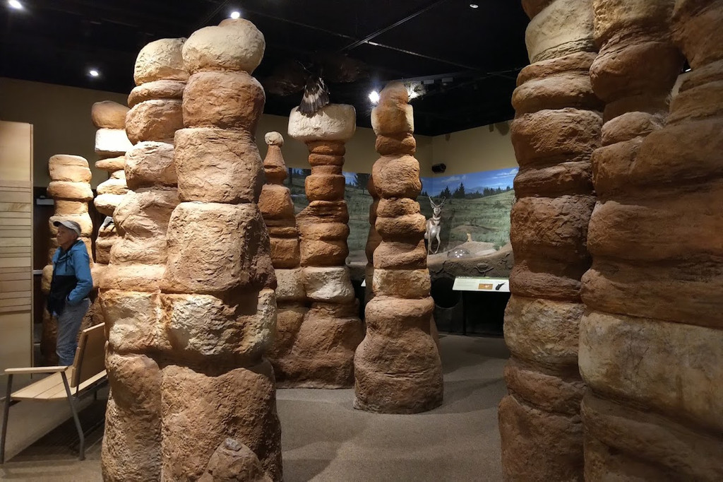 Image of Bryce Canyon National Park Visitor Center on Seeker