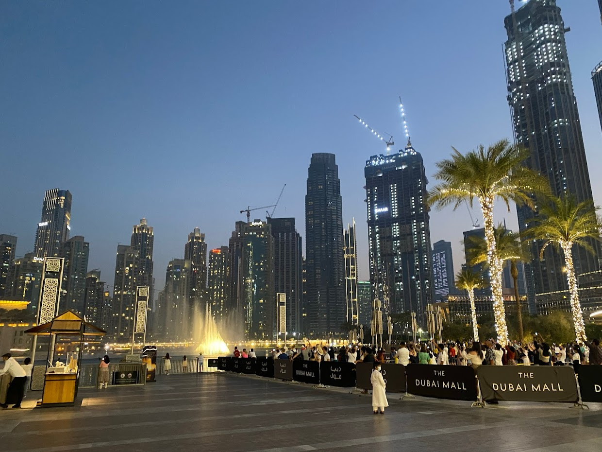 The Dubai Fountain (Map, Images and Tips) Seeker