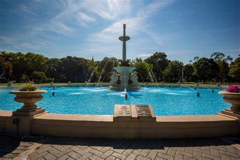 Image of Lincoln Park Fountain on Seeker