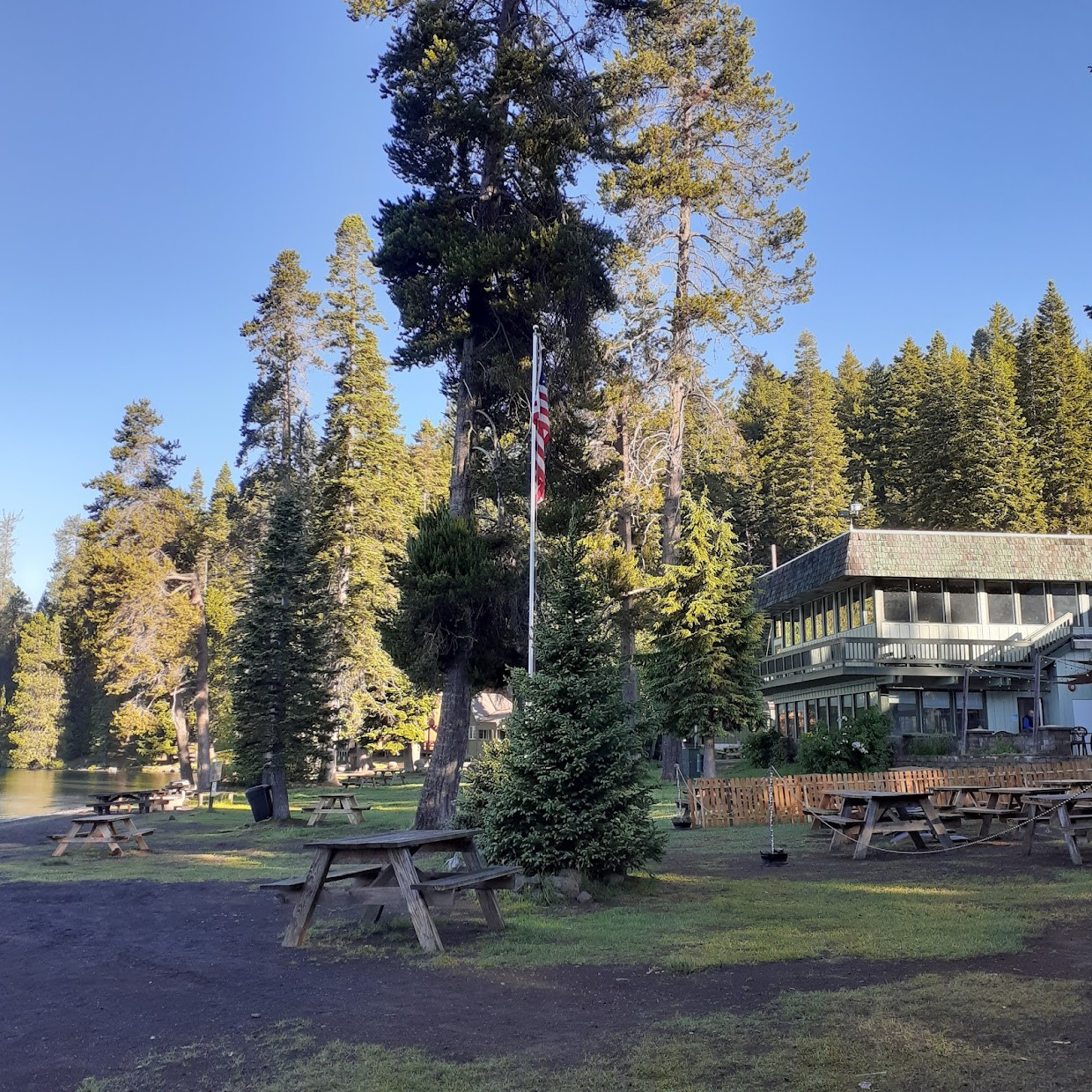 Diamond Lake Resort (Map, Images and Tips) Seeker